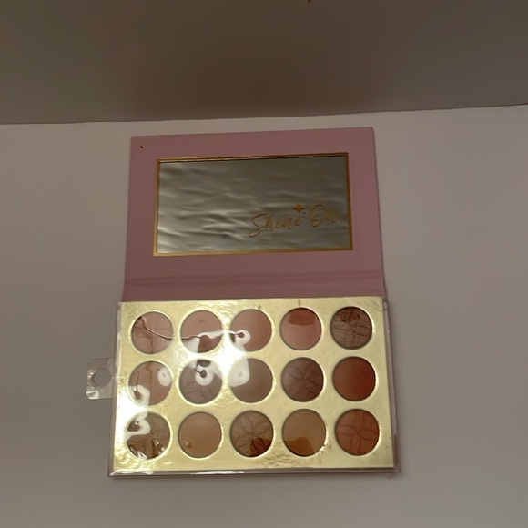 NICOLLE MILLER New York “Just Like Magic” Rosy Nudes eyeshadow palette. Vegan - Picture 10 of 17